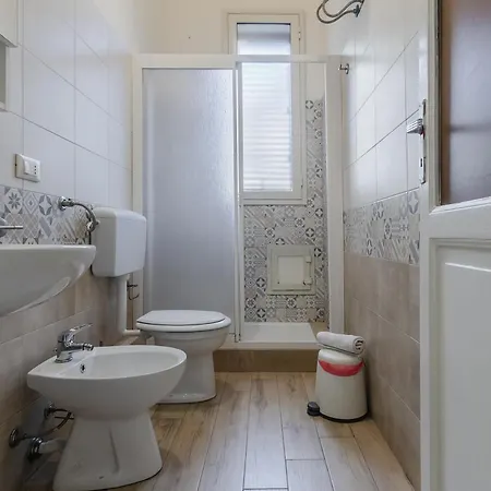 Guesthost - * Palermo